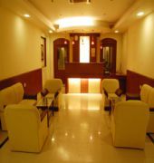 Hotel Vivek Горакпур Екстериор снимка